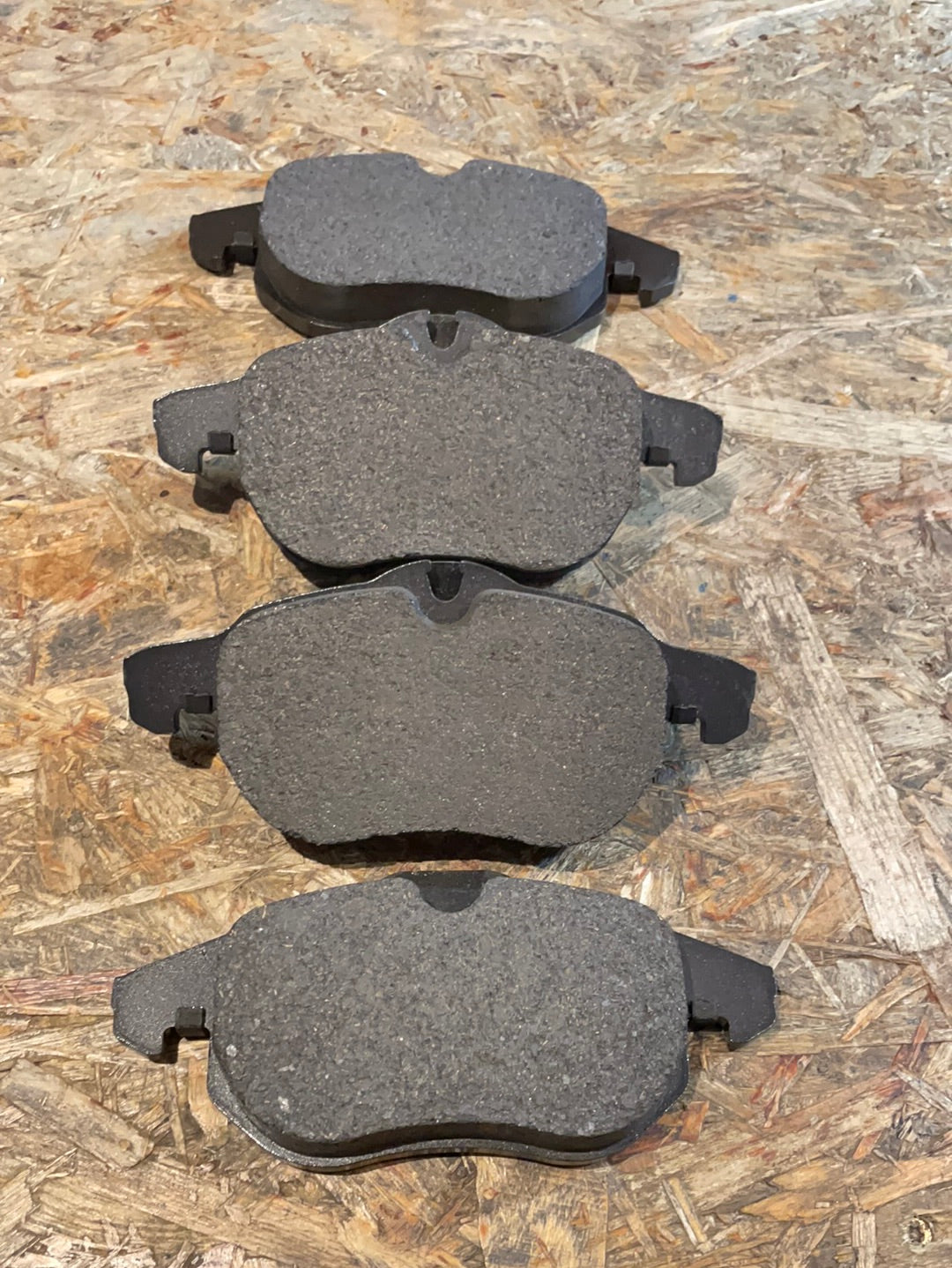 Original GM Opel Astra H Zafira B Bremsbelagsatz vorne Neu