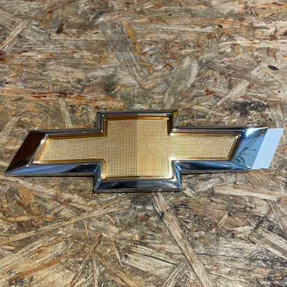Original GM Chevrolet Cruze Emblem Kofferraum Neu