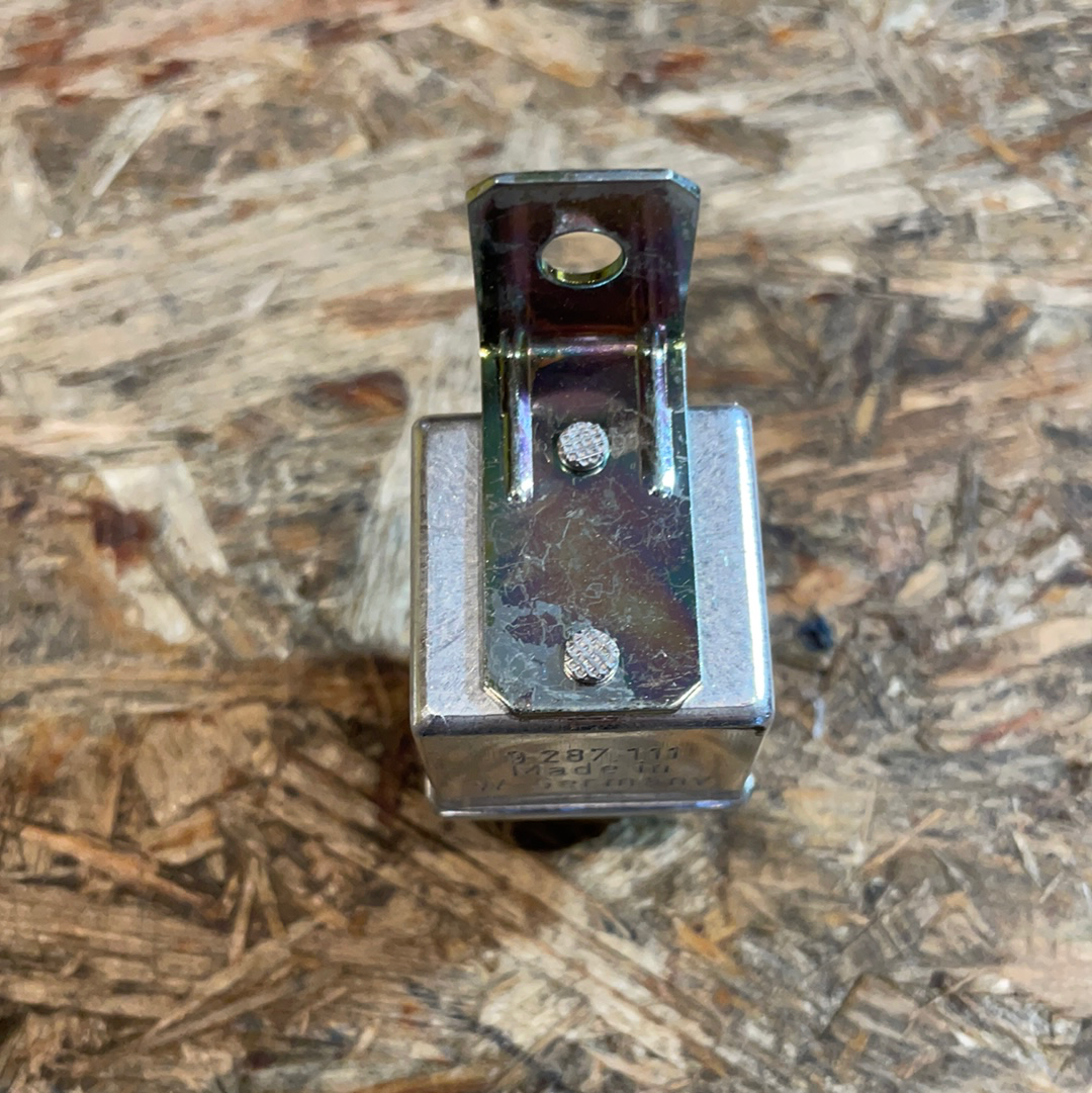 Original GM Opel Corsa A Relais Nebelscheinwerfer hinten Neu