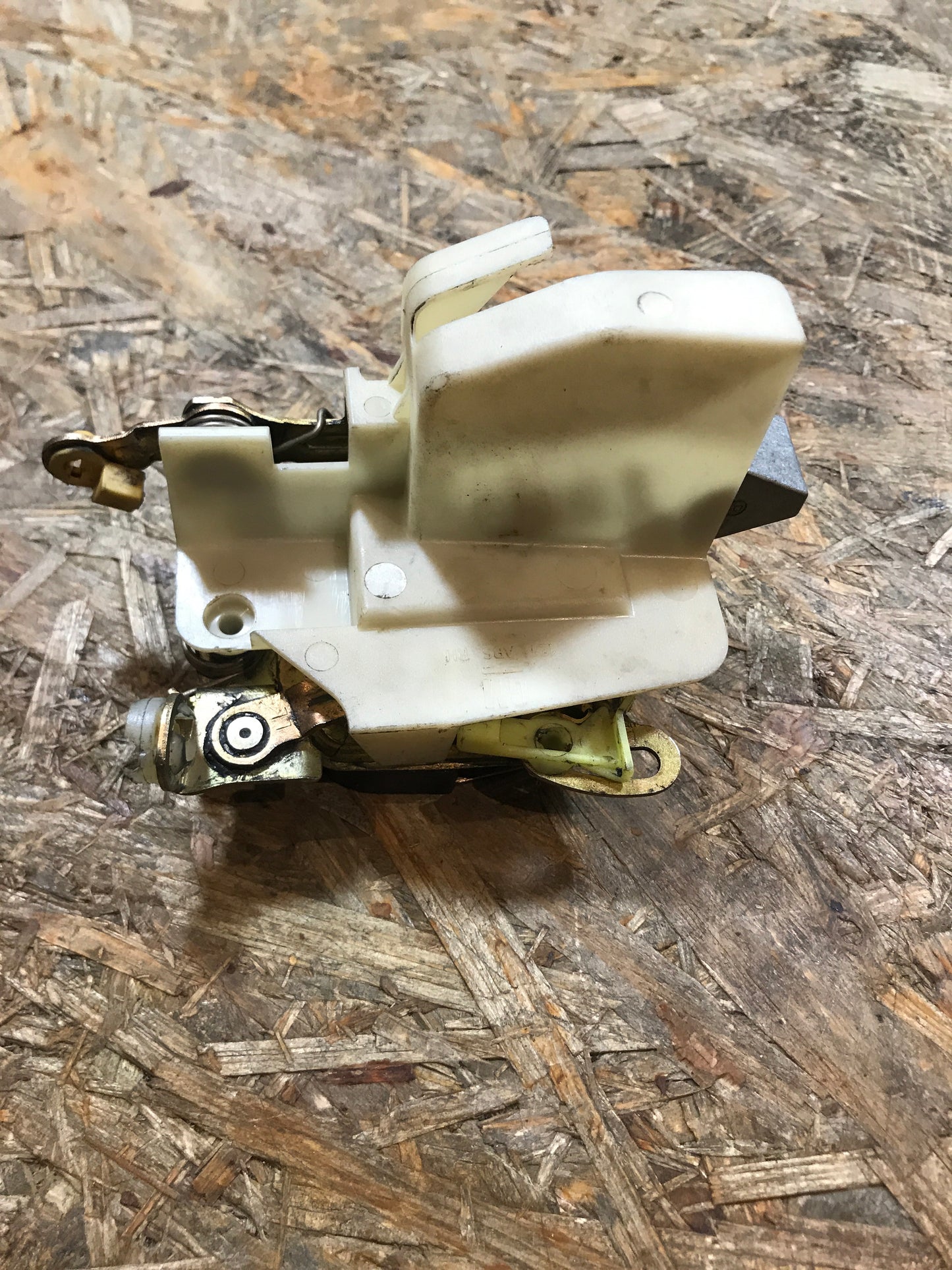 Original Opel Calibra Türschloss vorne rechts NEU