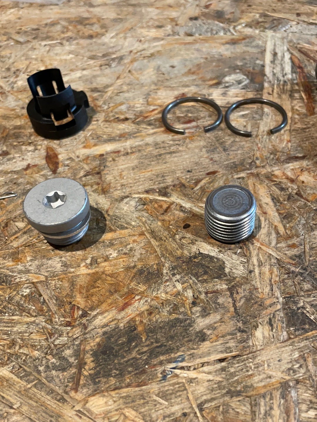 Original GM Opel Astra H Corsa D Kupplungsnehmerzylinder Neu