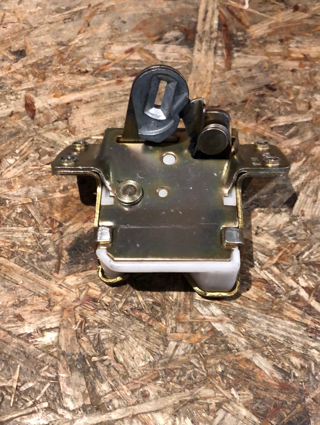 Original GM Opel Kadett D Limo Kofferraumschloss Neu