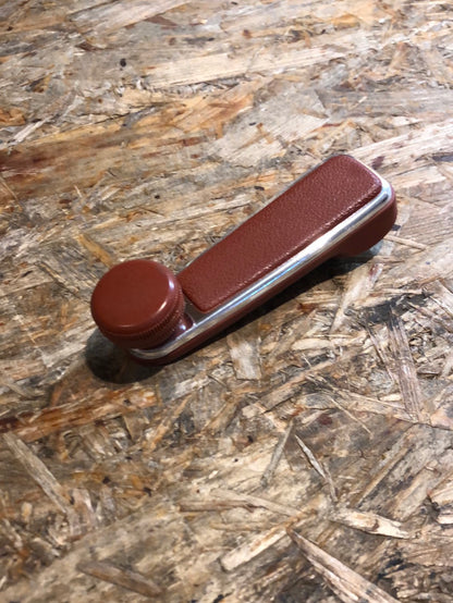 Original GM Opel Manta A B Rekord D E Kadett C Fensterkurbel Rot Chrom Neu