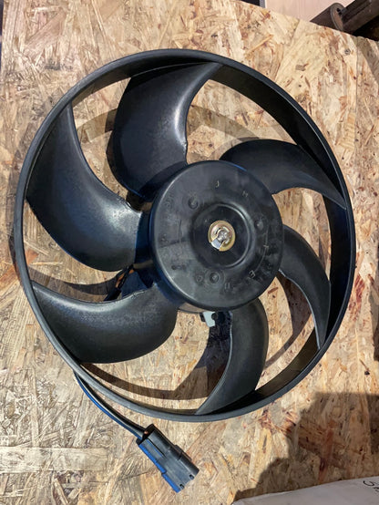 Original GM Opel Omega B Kühler Neu