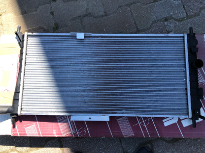 Opel Astra MK2 Kadett E Wasserkühler Neu
