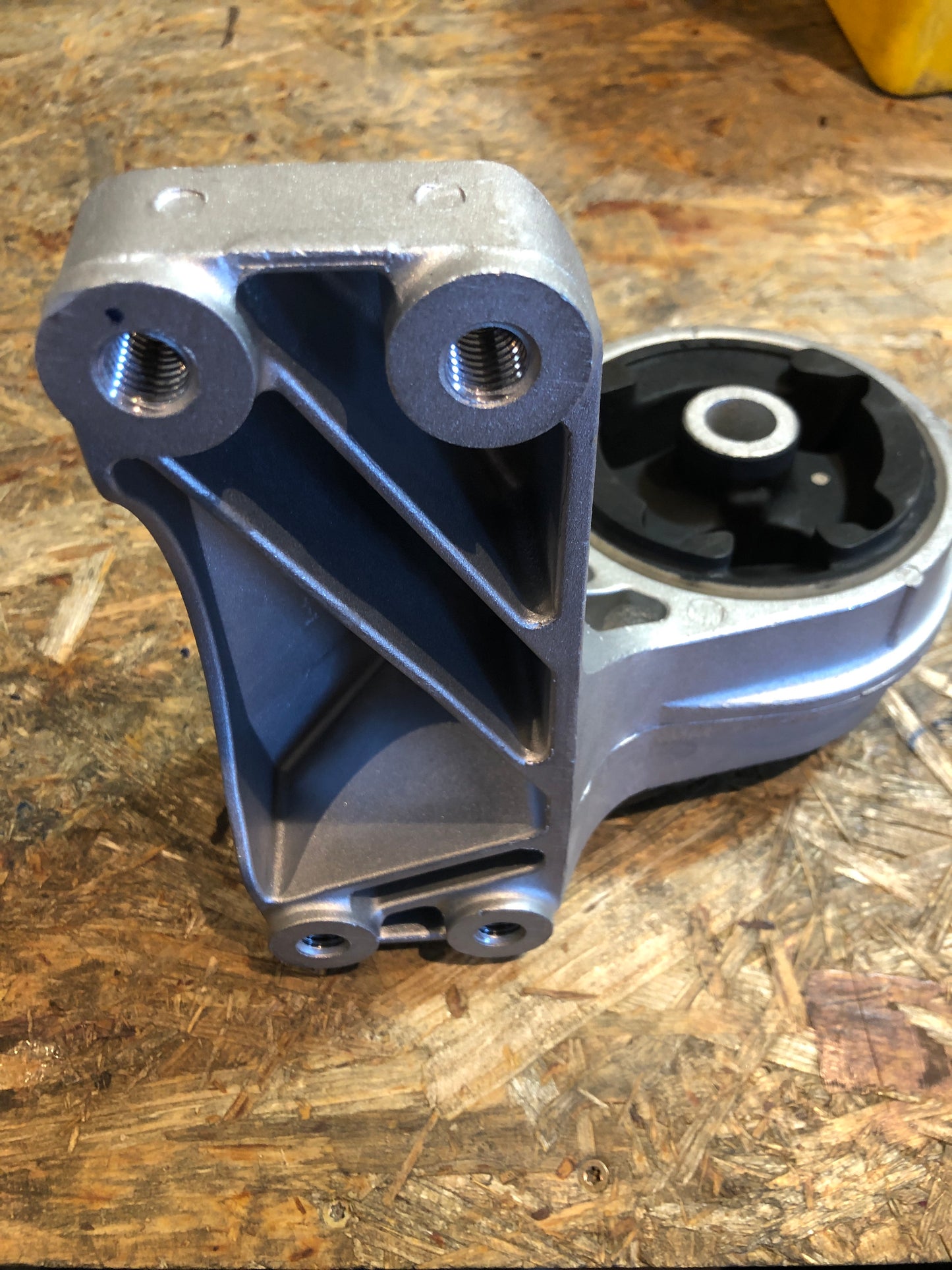 Original GM Opel Antara Motorlager Neu