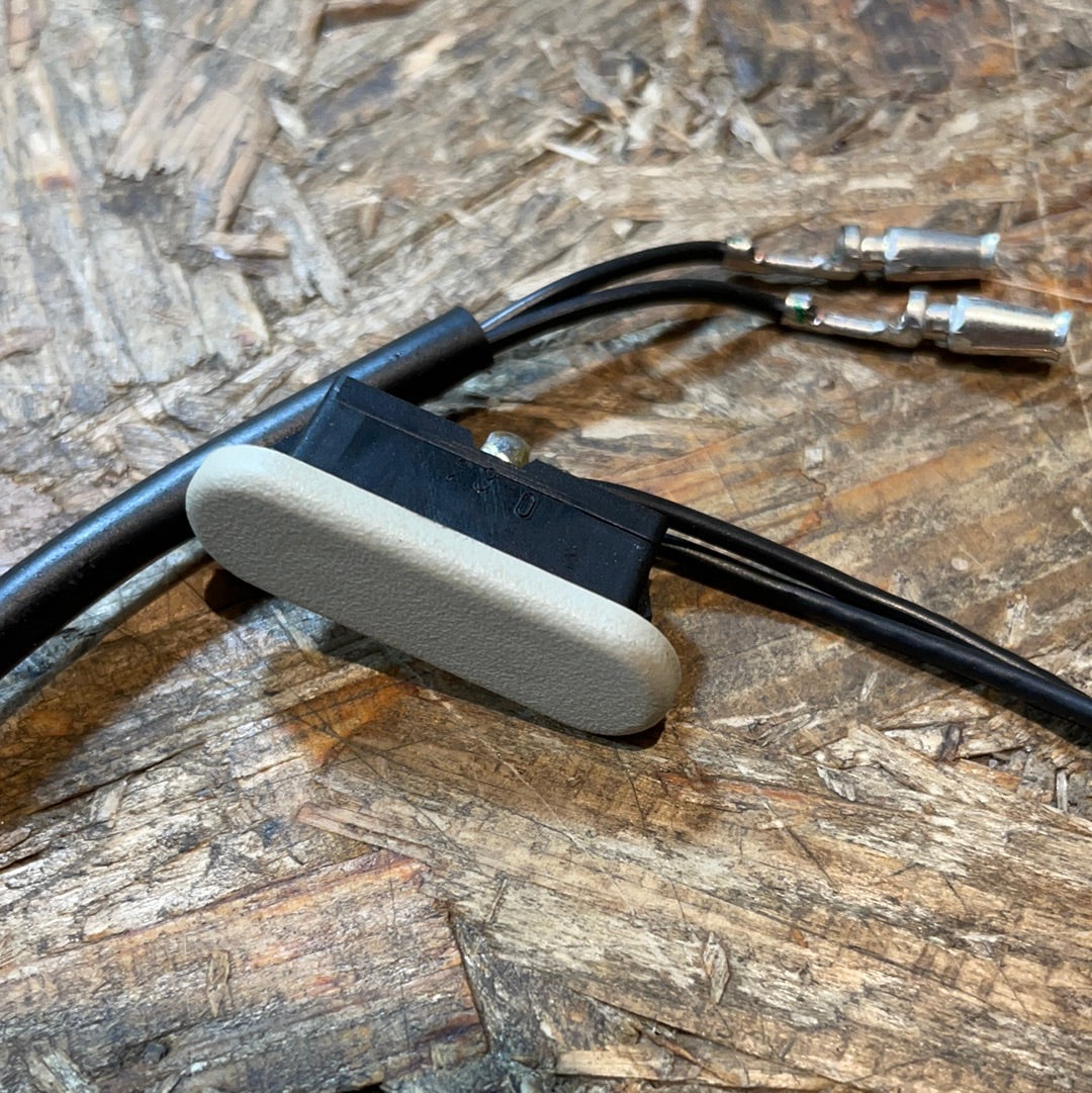 Original GM Opel Omega A Senator B Magnetschalter Getriebe Neu