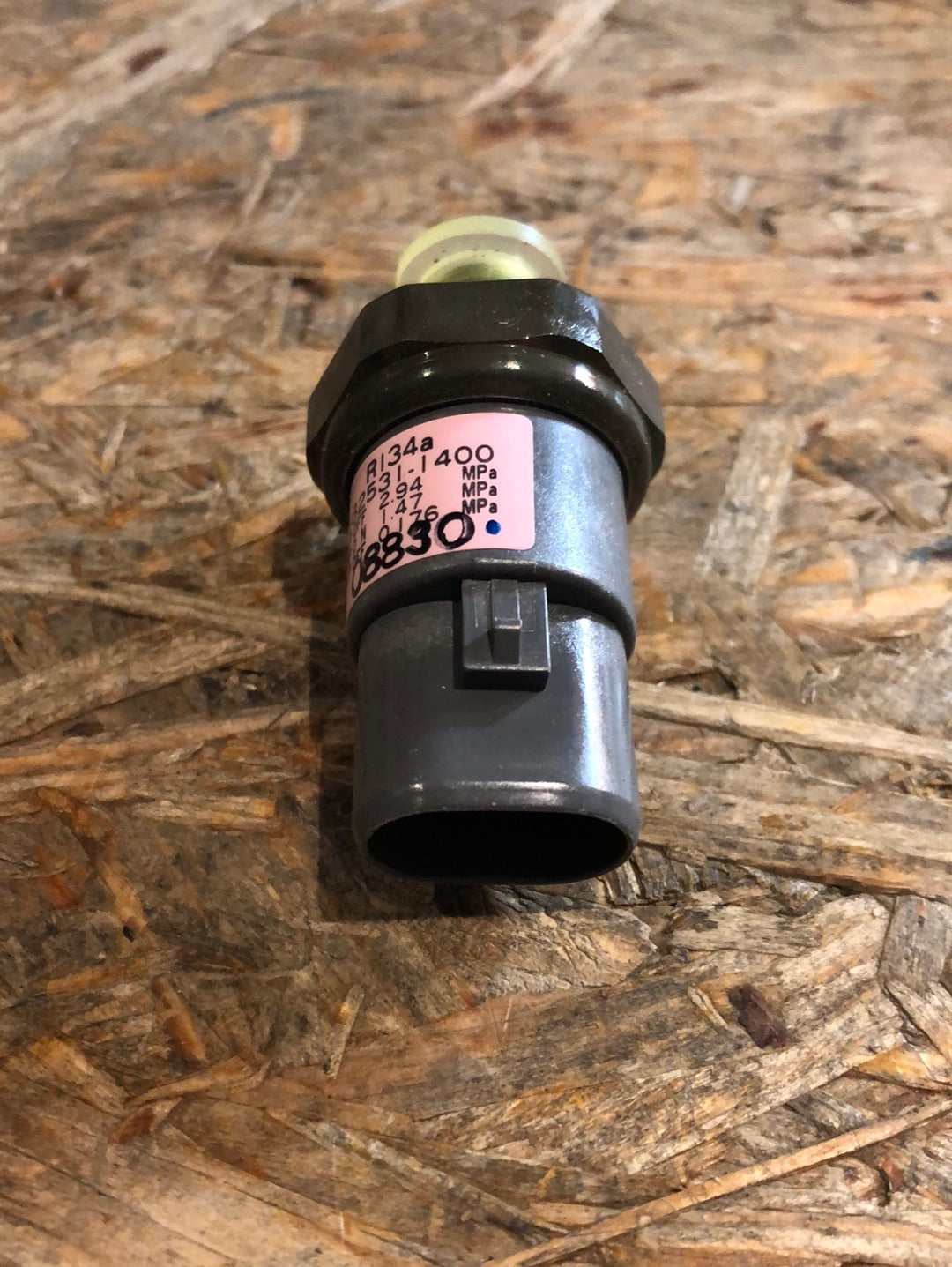 Original GM Opel Frontera B Druckschalter Kondensator Klimaanlage Neu