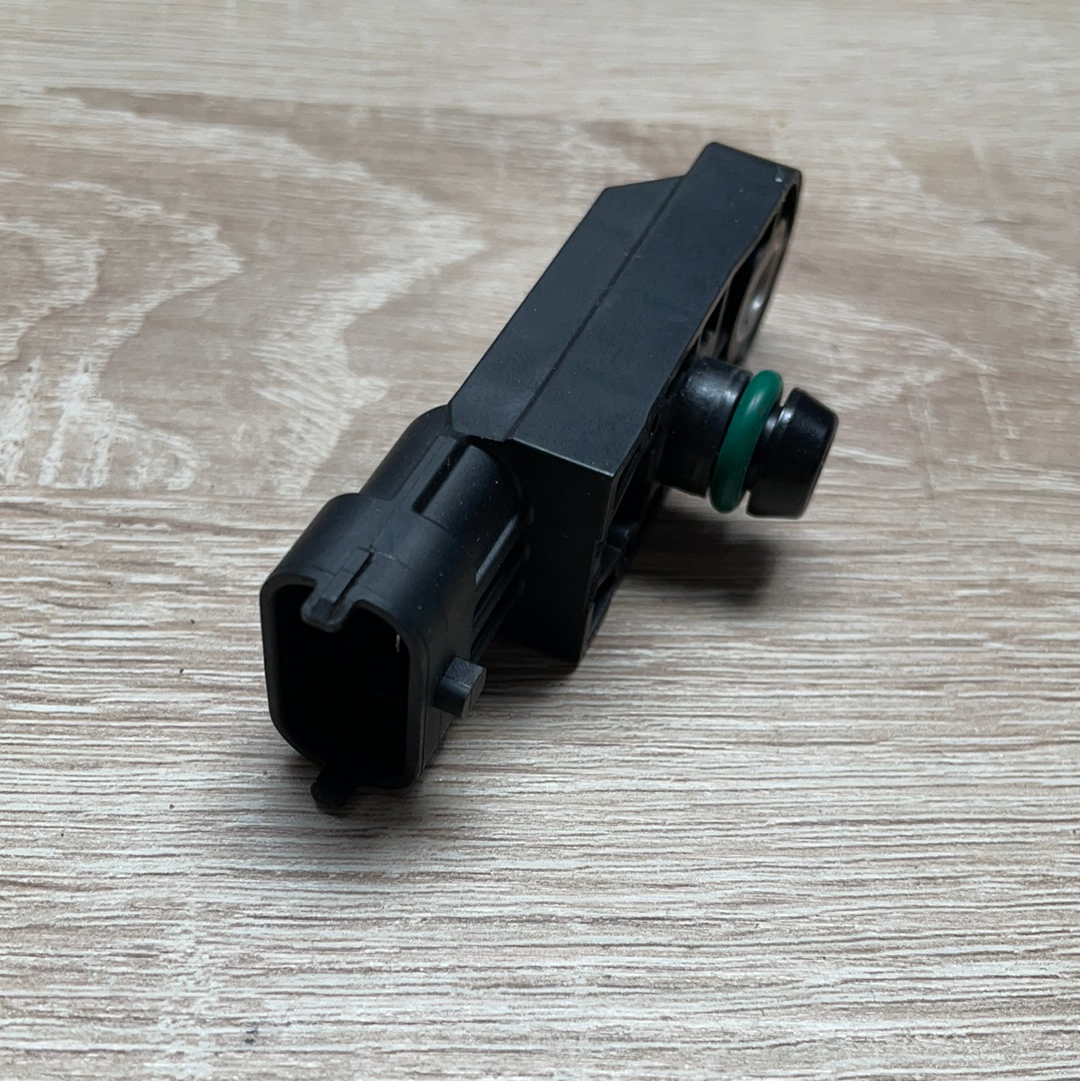 Original GM Opel Movano A Vivaro A Ladedrucksensor Neu