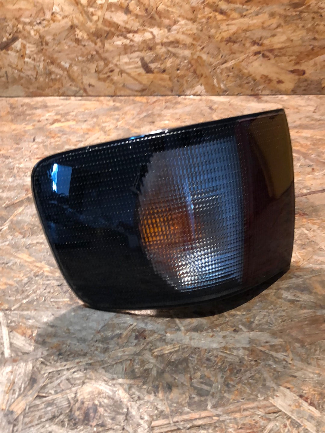 Original Hella Audi 100 Bj. 90-94 Gehäuse Heckleuchte rechts Neu