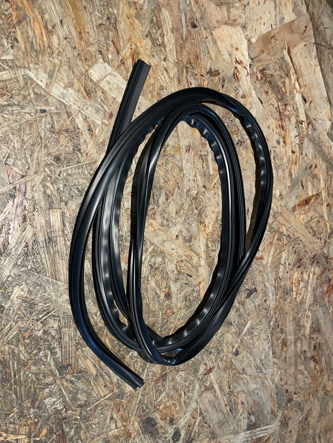 Original GM Chevrolet Aveo T250 Windschutzscheibenleiste Neu