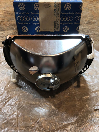Original VW Passat B1 Typ 32 Reflektor rechts Neu