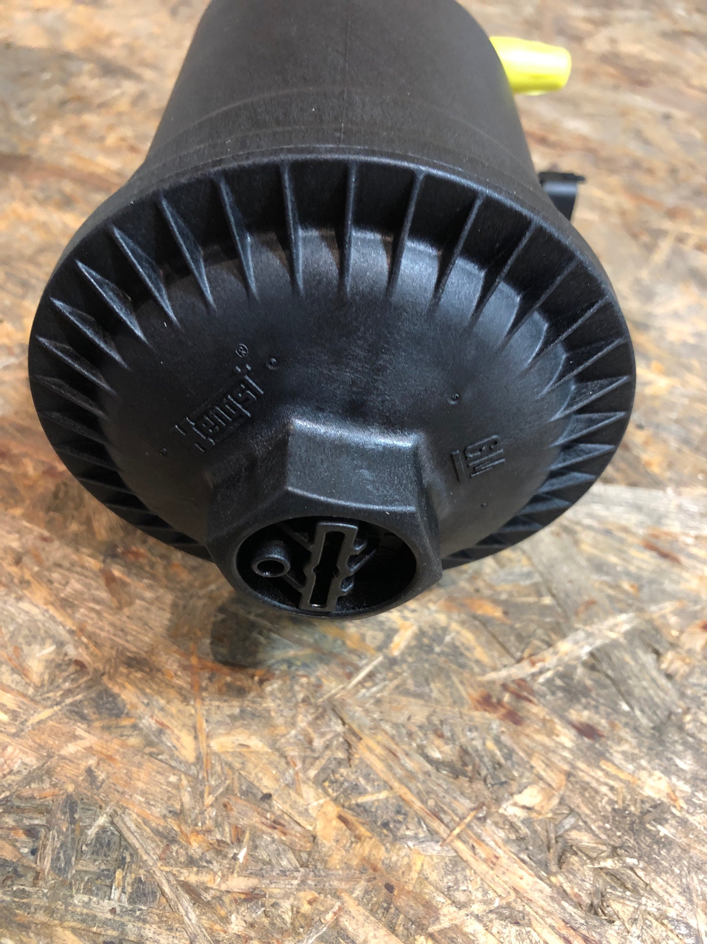 Original GM Opel Astra J Insignia A Meriva B Kraftstoffiltergehäuse Neu