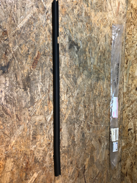 Original GM Opel Astra H Fensterschachtleiste Neu