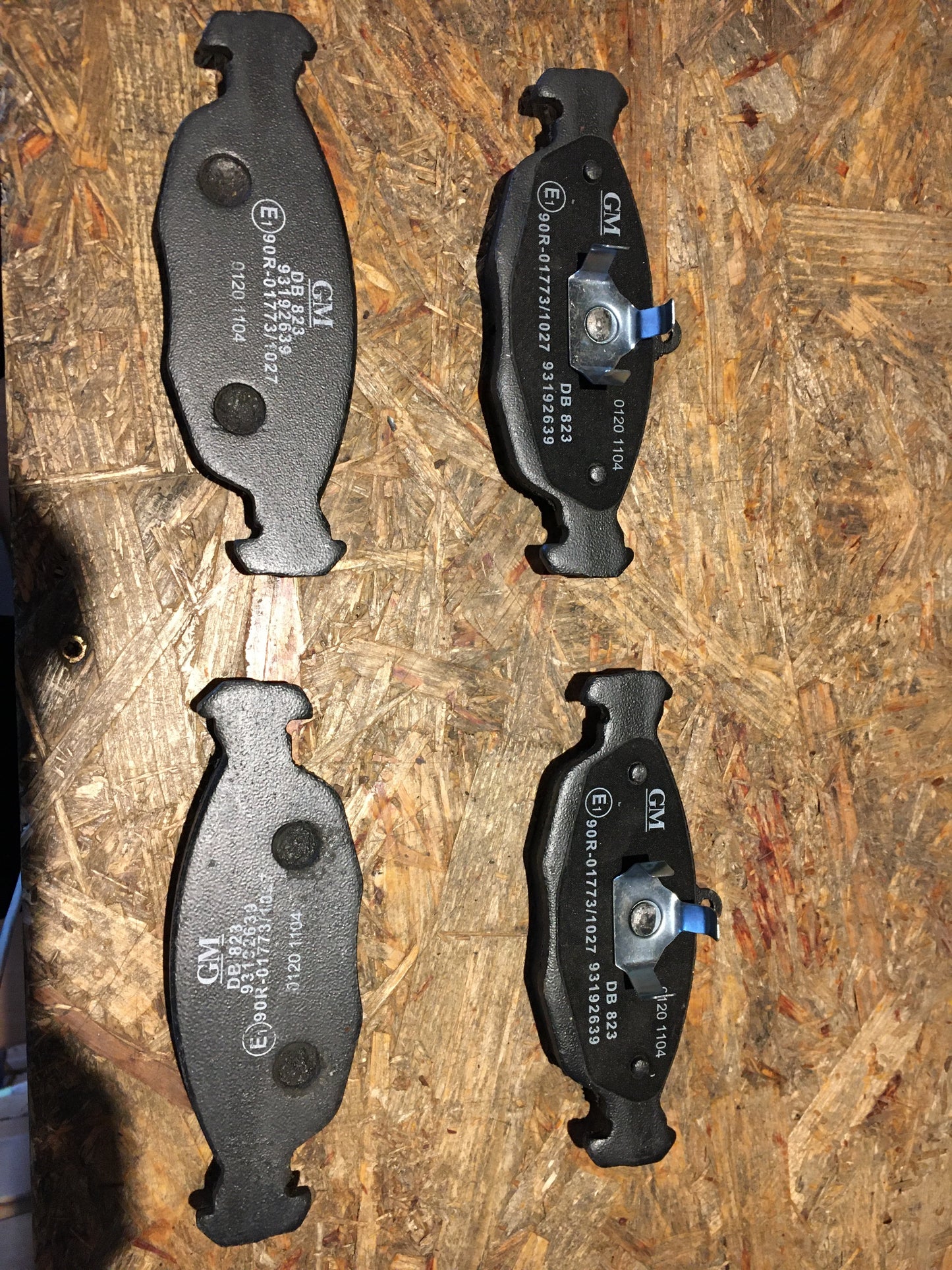 Original Astra F Combo Corsa A UVM. Bremsklötze NEU