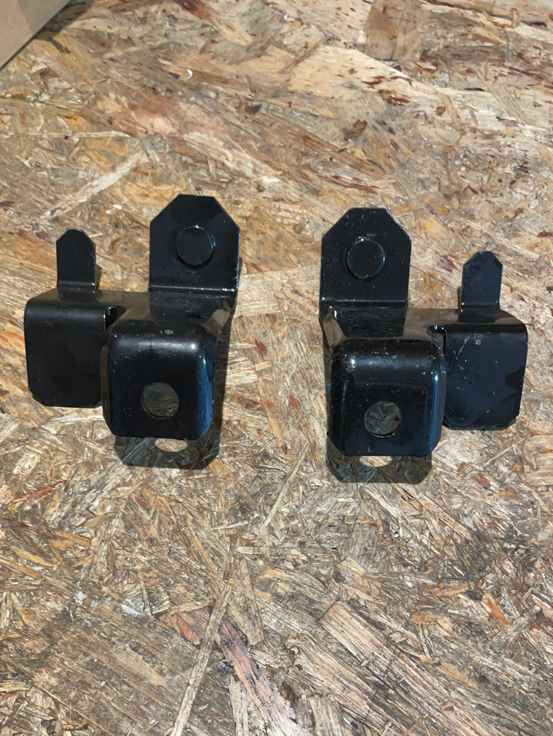 Original GM Opel Kadett E Stoßstangenhalterset hinten Neu