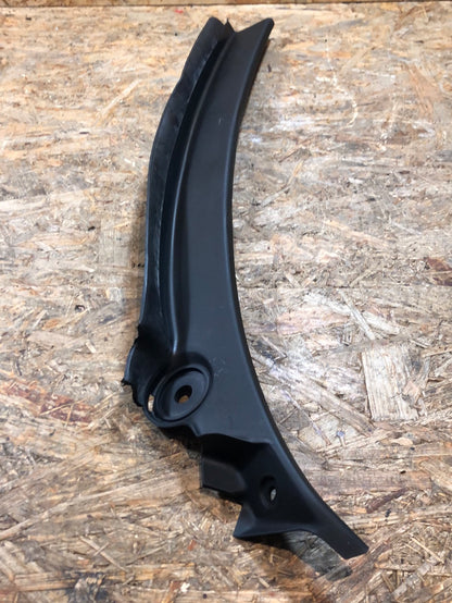 Original VW Passat 35i Zierleiste Scheibenwischer Neu