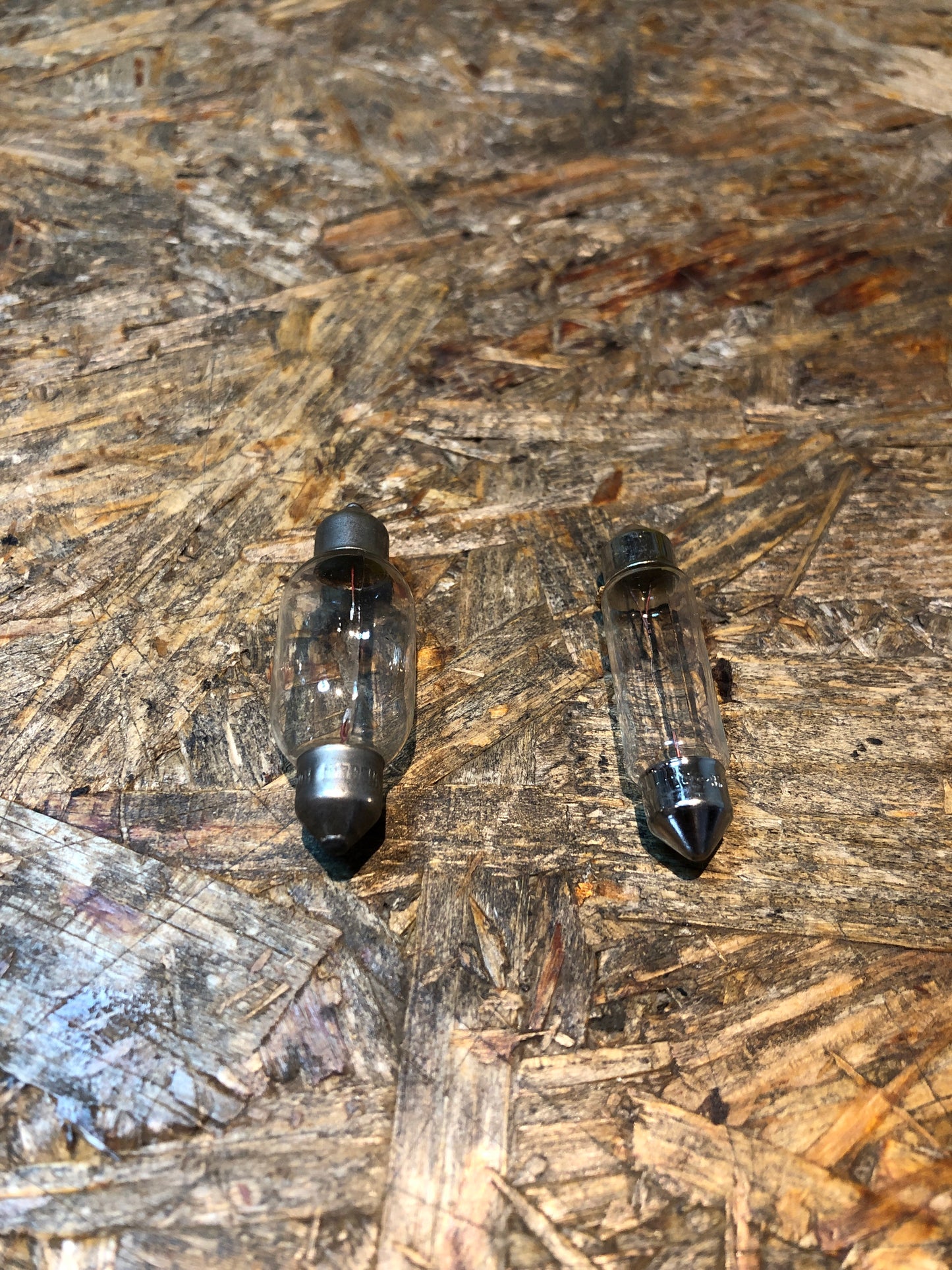 Original GM Philips Glühlampe Innebeleuchtung (12V, 15W, Sv8) (12V, 10W) Dick: KB50, Dünn: K5618 Neu