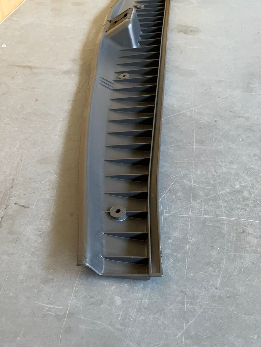 Original GM Opel Omega B Abdeckung Öffnung Kofferraum Neu