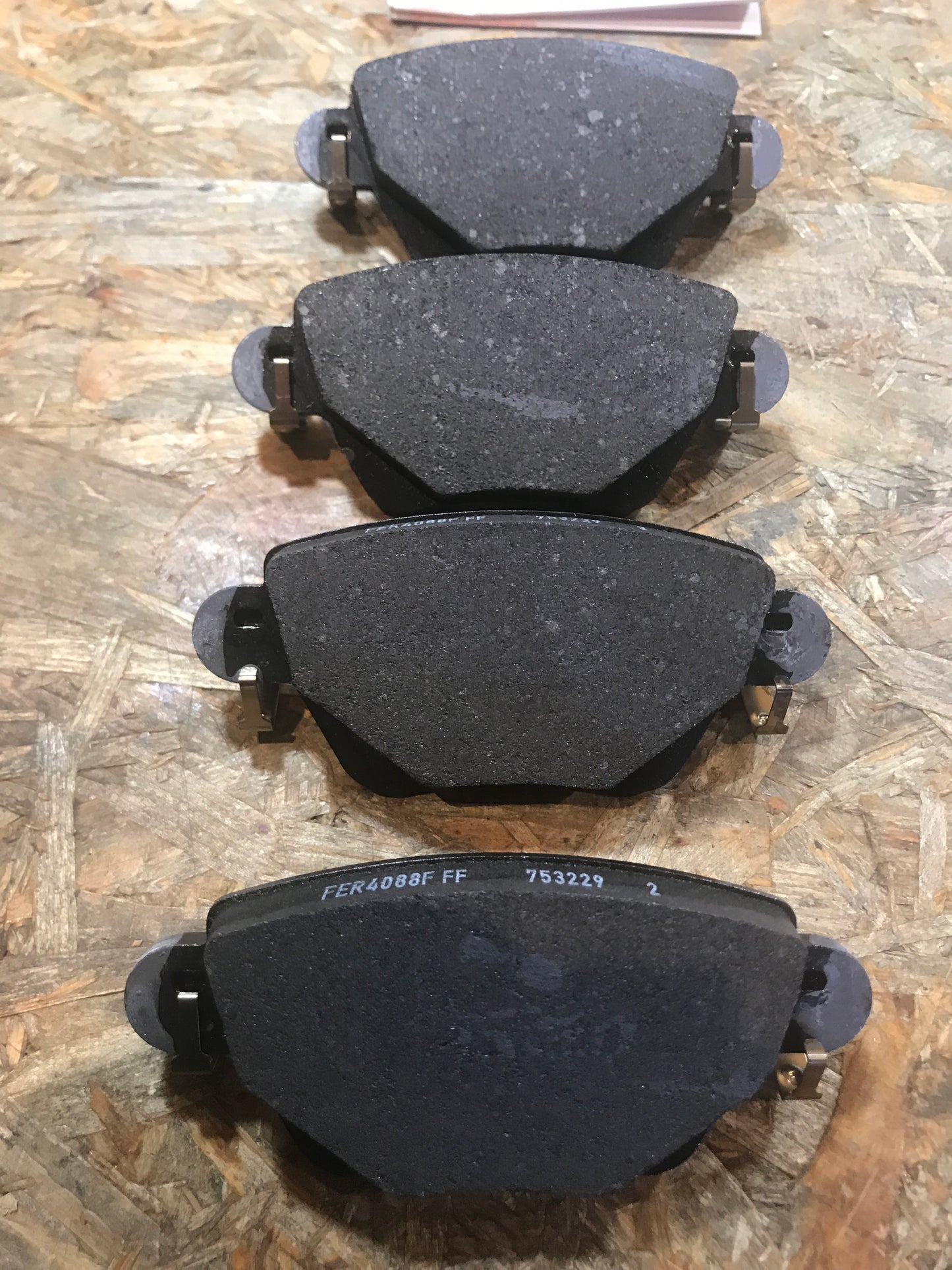 Original Ford Mondeo III Bremsbeläge Satz hinten NEU