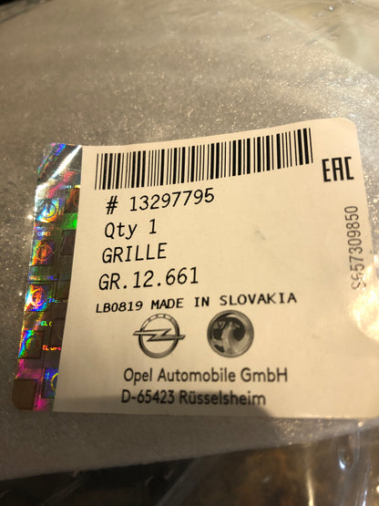 Original Opel Astra J Unterer Kühlergrill Neu