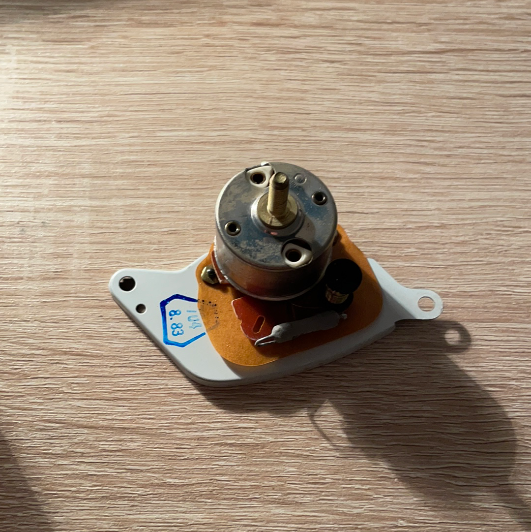Original GM Opel Corsa A Instrument Öldruckanzeige Neu