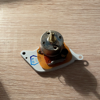 Original GM Opel Corsa A Instrument Öldruckanzeige Neu