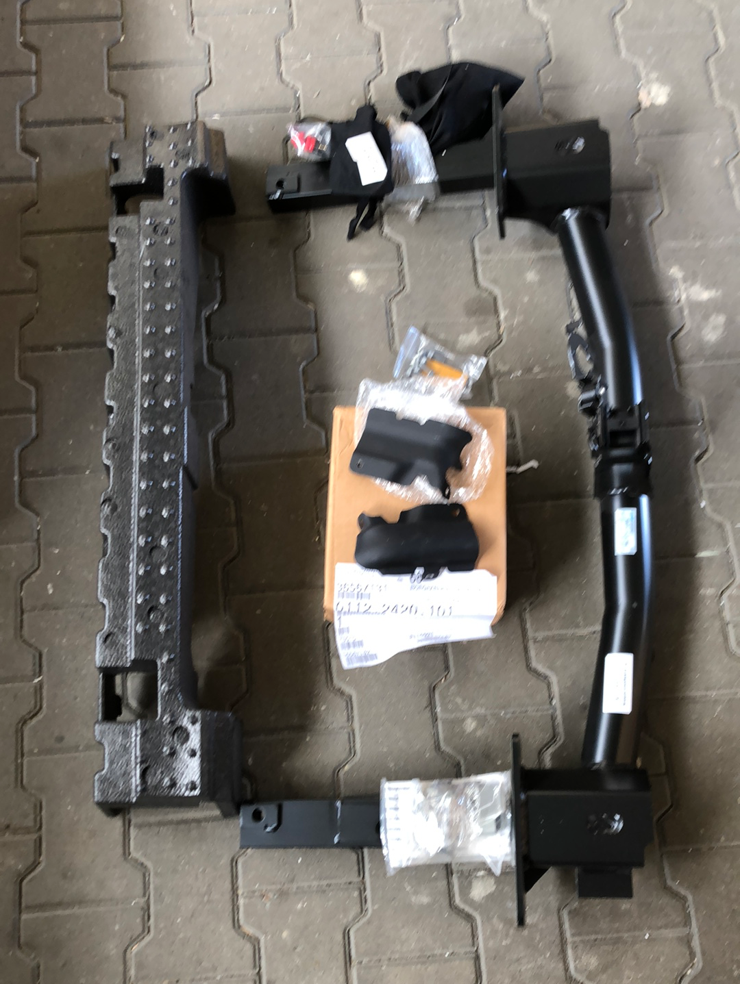 Original GM Opel Insignia A Caravan Anhängerzugvorrichtung mit abnehmbarer Kugel Neu