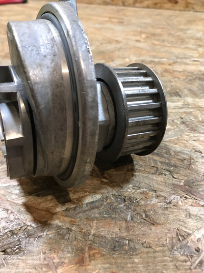 Original Opel Ascona C Kadett D, E 1.6 D Wasserpumpe NEU