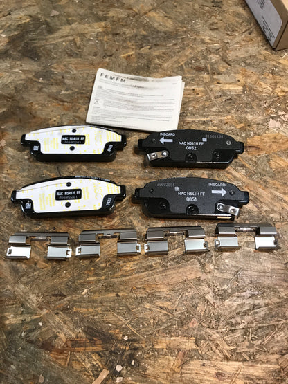 Original Opel Ampera Bremsklötze hinten NEU