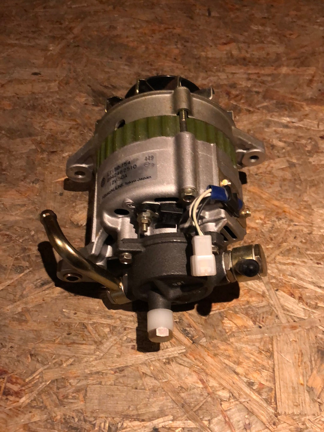 Original GM Isuzu Trooper 2.2 Diesel Lichtmaschine Neu