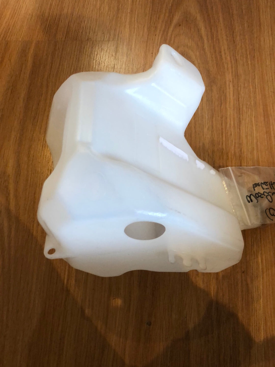 Original GM Opel Corsa D Waschwasserbehälter Neu