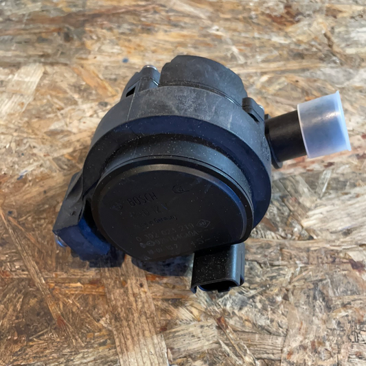 Original GM Opel Movano B Bus Kastenwagen Wasserpumpe Neu