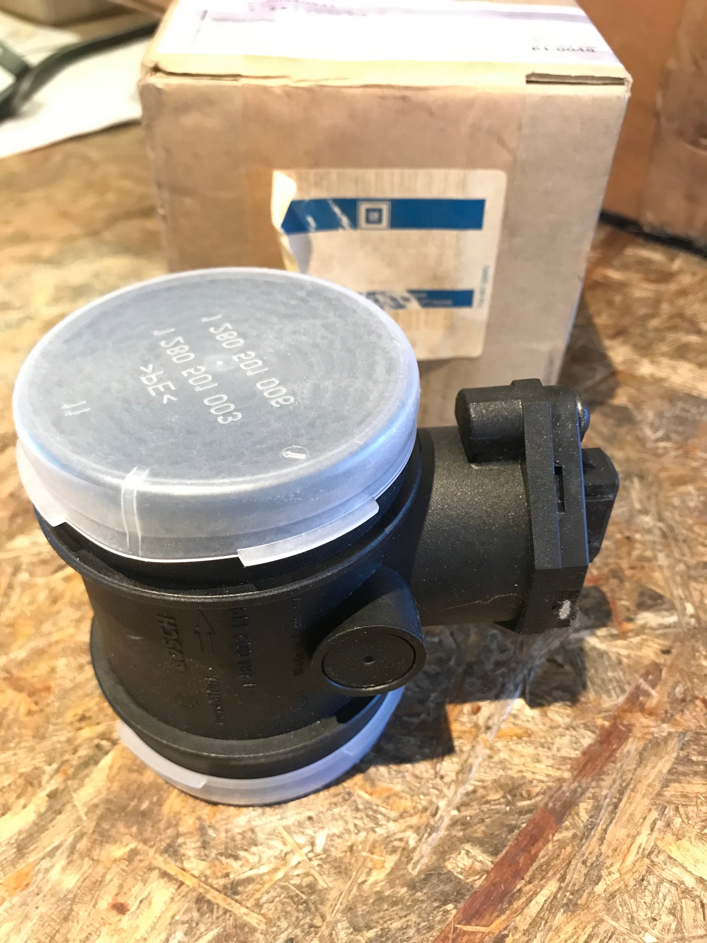 Original Vectra B 2,0 DI 16V 82 PS Luftmassenmesser NEU