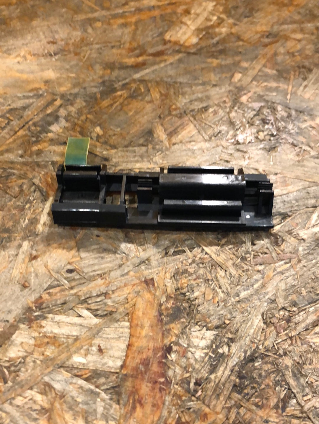 Original GM Opel Monterey Clips Frontscheibe links Neu