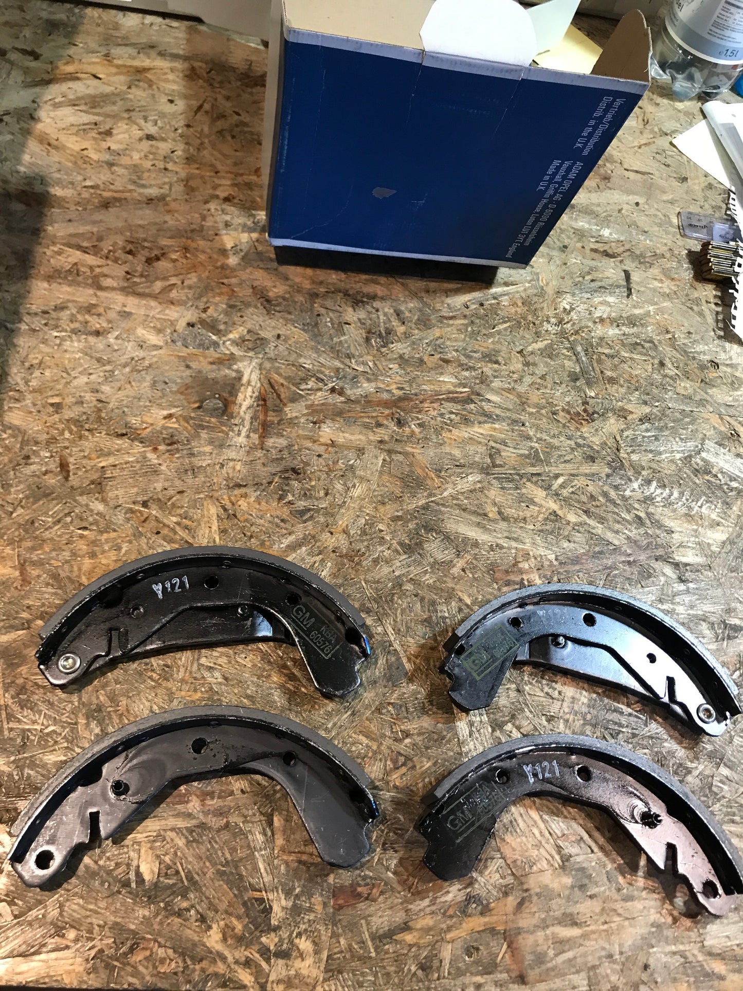 Original Corsa A Kadett D/ E Bremsbacken Bremstrommel NEU