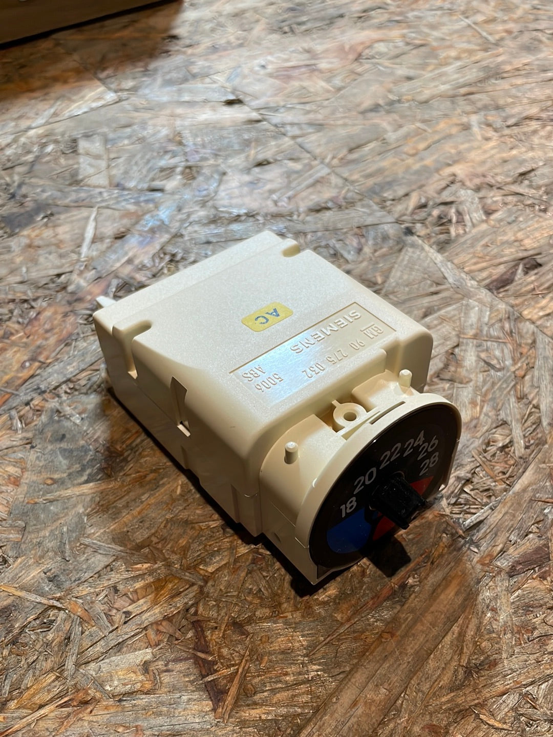 Original GM Opel Senator B Heizungsbetätigung Amaturen links Neu