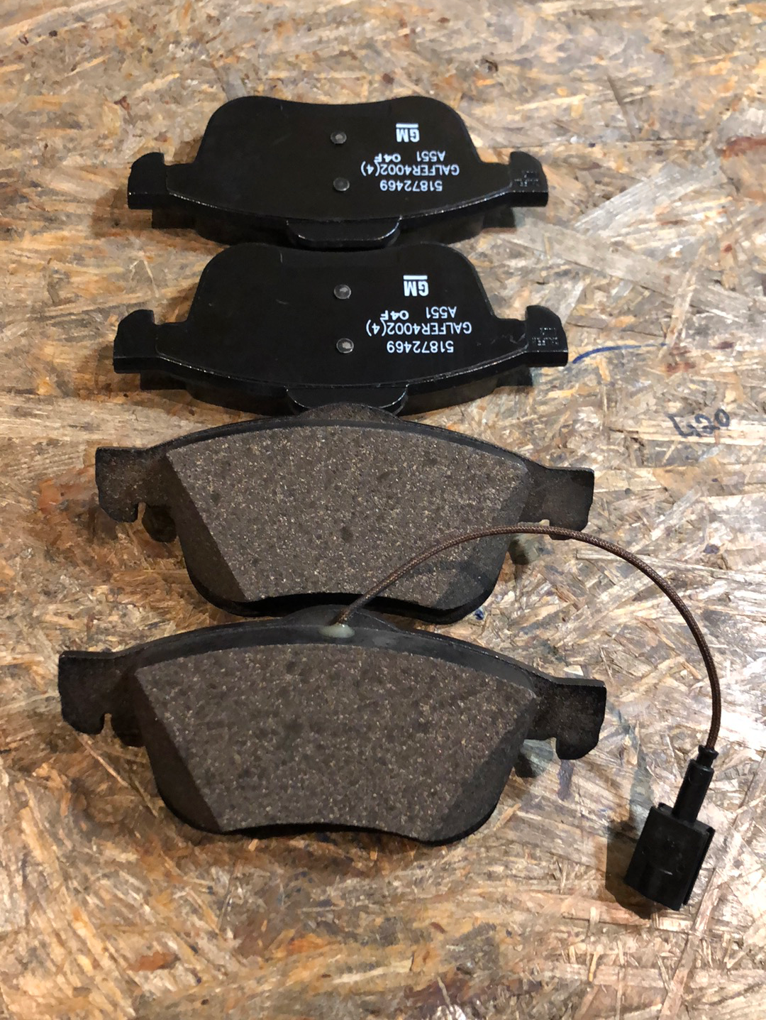 Original GM Opel Combo D Chrysler Delta Fiat Doblo Cargo Bremsbelagsatz Neu