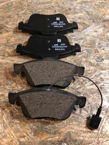 Original GM Opel Combo D Chrysler Delta Fiat Doblo Cargo Bremsbelagsatz Neu