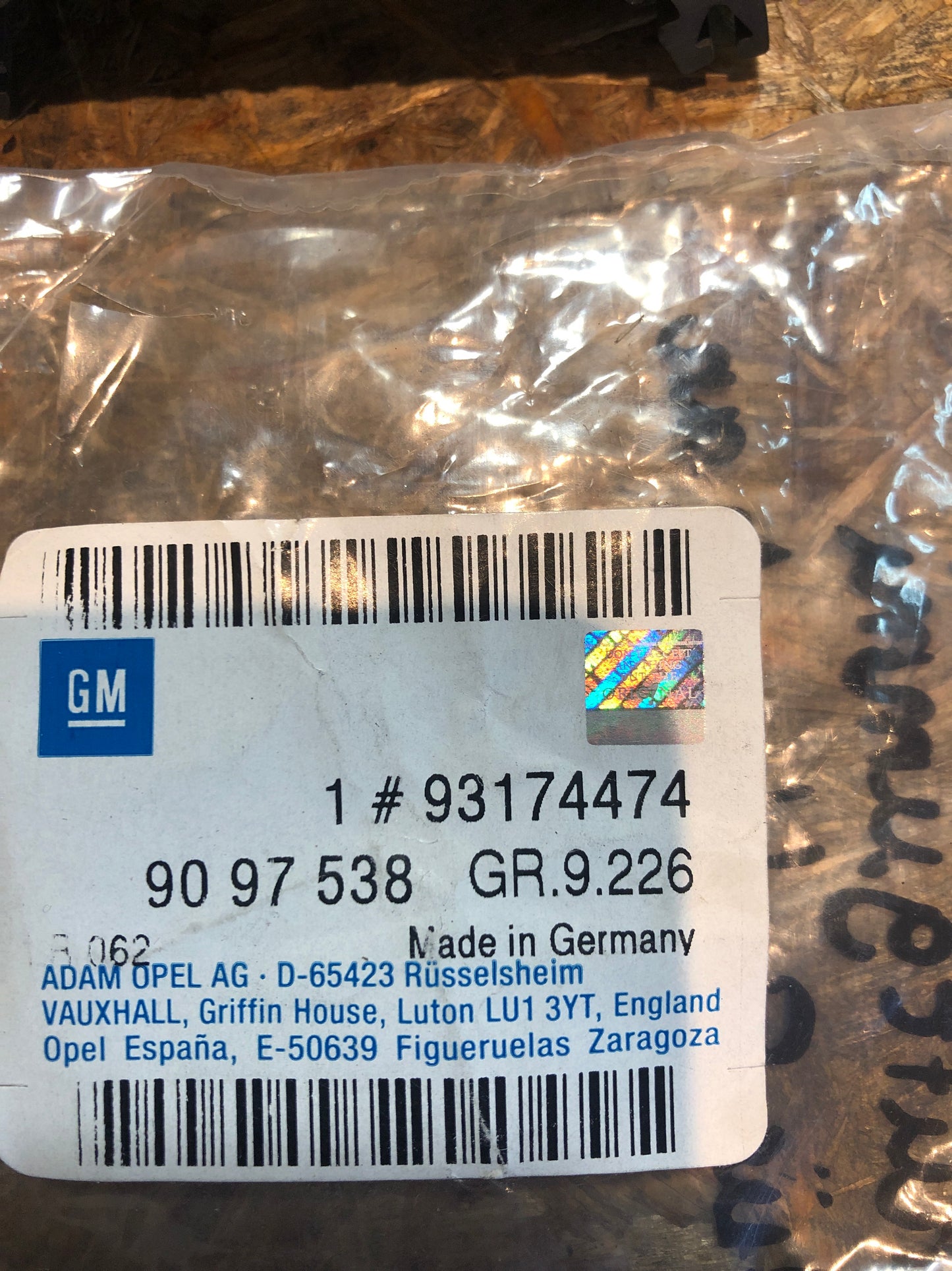 Original GM Opel Vectra B Schutzgummi für Schlauch an Klima Neu