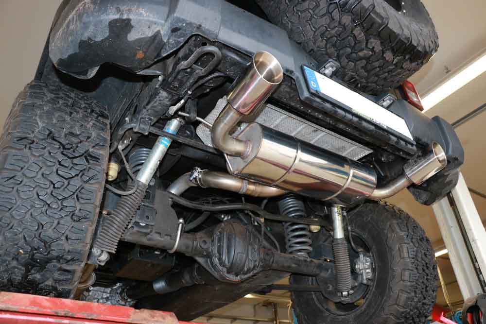 FOX Jeep Wrangler III - JK Endschalldämpfer quer Ausgang rechts/links - 1x100 Typ 25 rechts/links