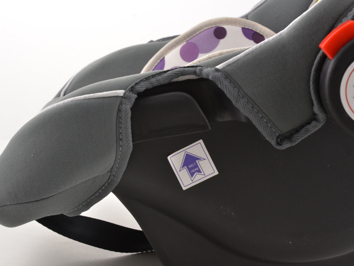 Kinderautositz Babyschale Autositz schwarz/weiß/lila Gruppe 0+, 0-13 kg
