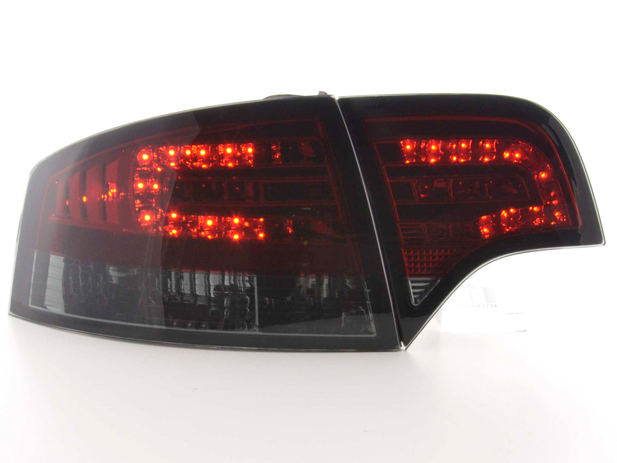 LED Rückleuchten Set Audi A4 Limousine Typ 8E Bj. 04-07 rot/schwarz