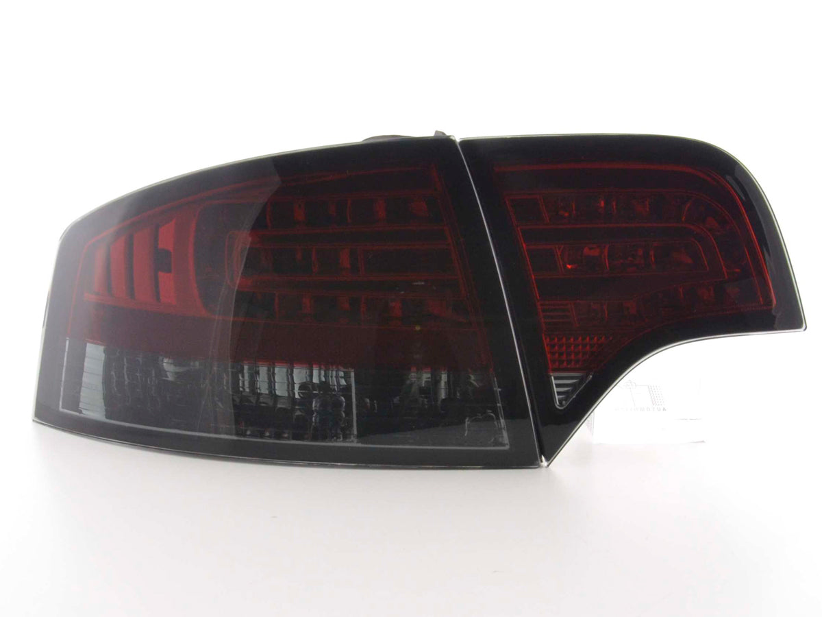 LED Rückleuchten Set Audi A4 Limousine Typ 8E Bj. 04-07 rot/schwarz