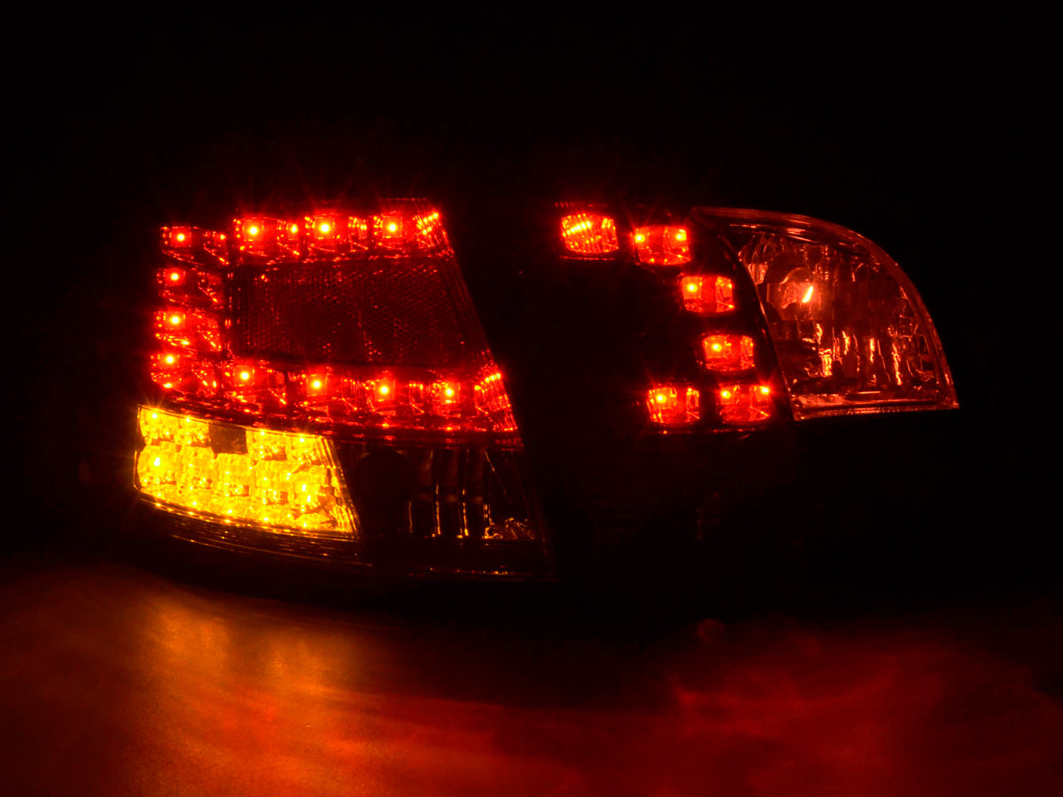 LED Rückleuchten Set Audi A4 Avant Typ 8E Bj. 04-08 rot/schwarz