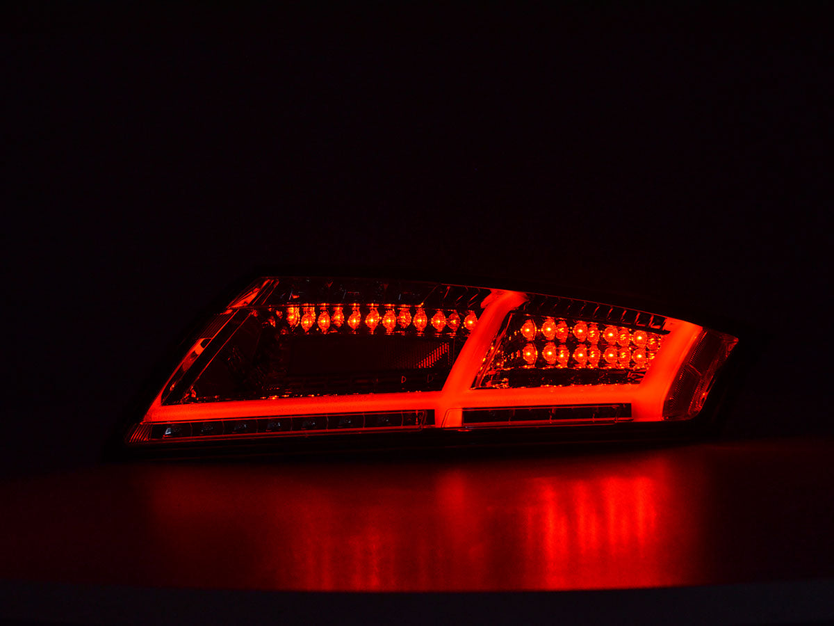 LED Rückleuchten Set Lightbar Audi TT 8J Bj. 06-14 rot/klar