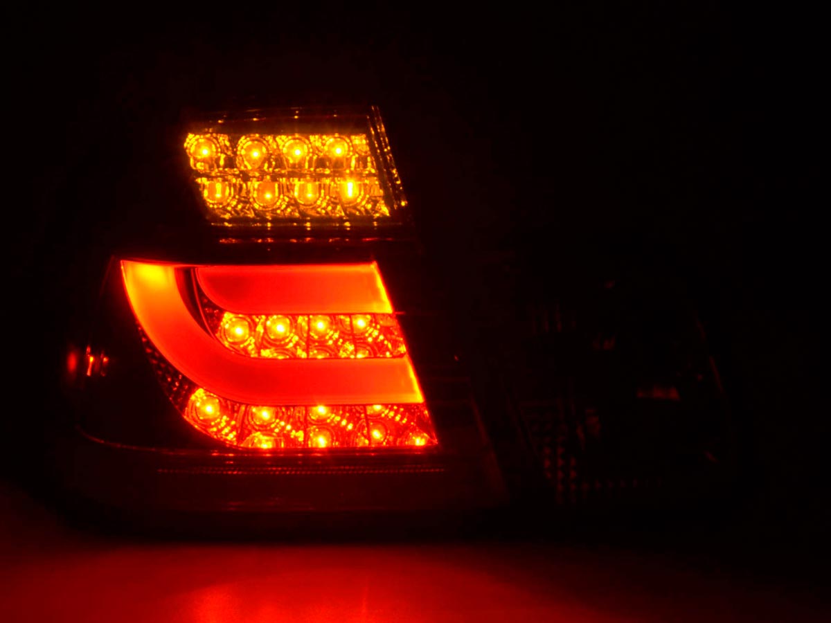 LED Rückleuchten Set BMW 3er E46 Limo  02-05 rot/schwarz