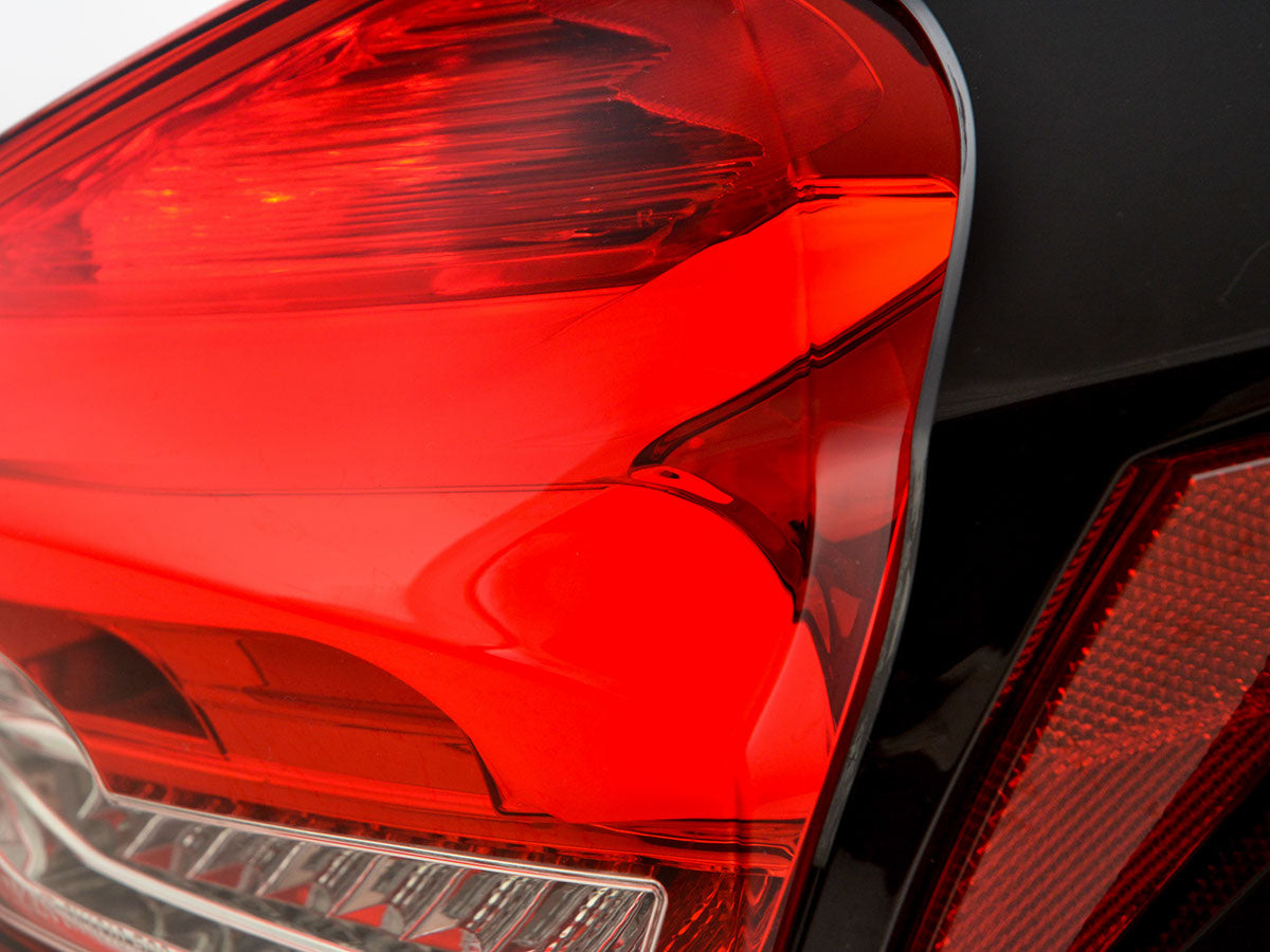 LED Rückleuchten Ford Focus 3 5-Türer Schrägheck Bj. 14-18 rot/klar