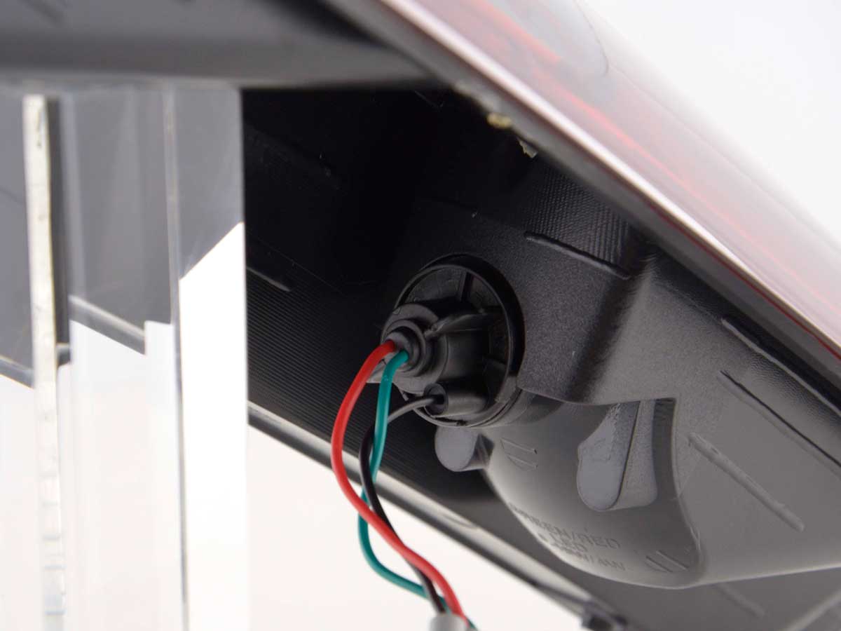 LED Rückleuchten Set Ford Focus 2 5-türig Bj. 04-08 rot/schwarz