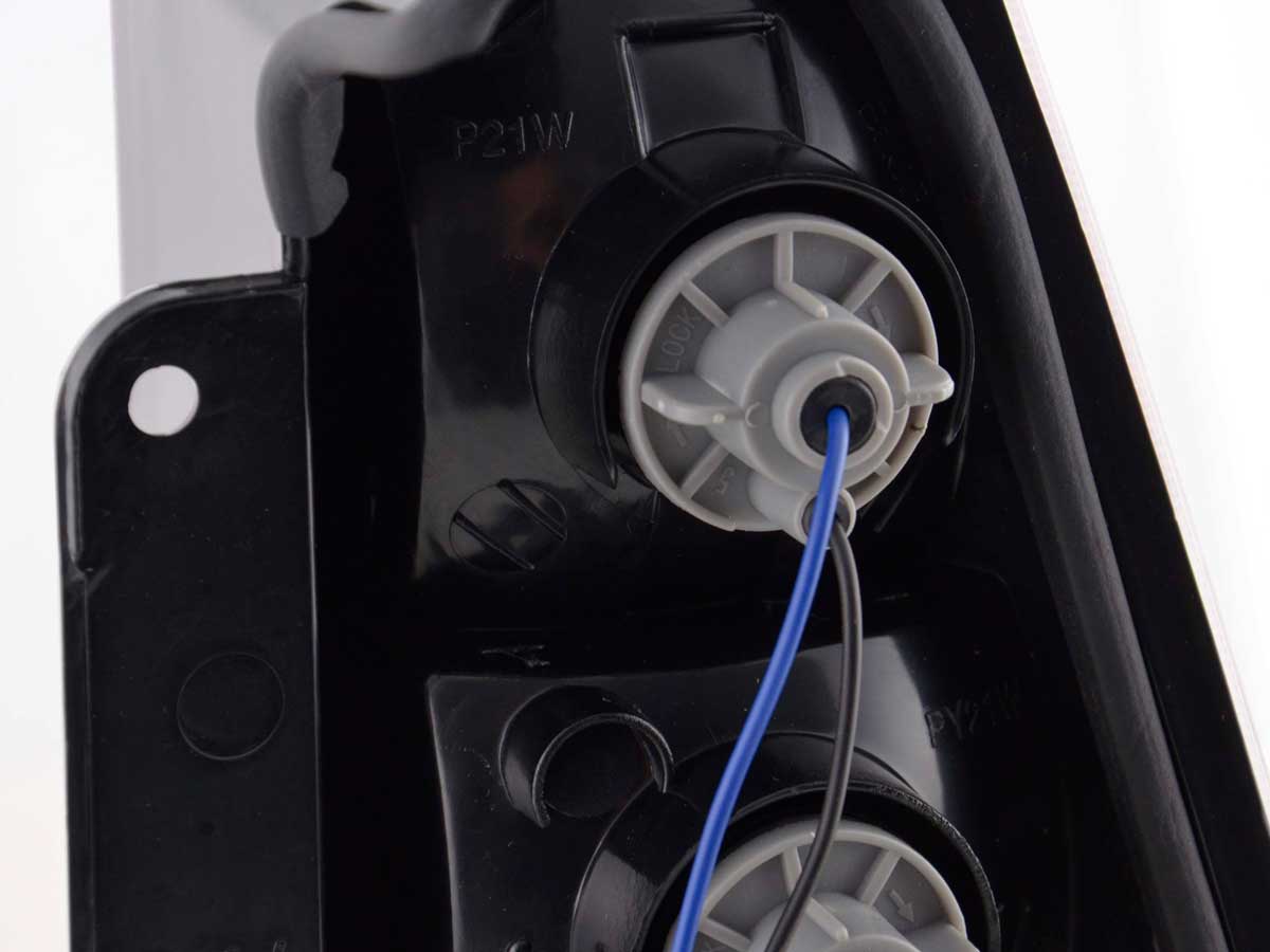 LED Rückleuchten Set Ford Focus Turnier DNW Bj. 98-04 klar/rot